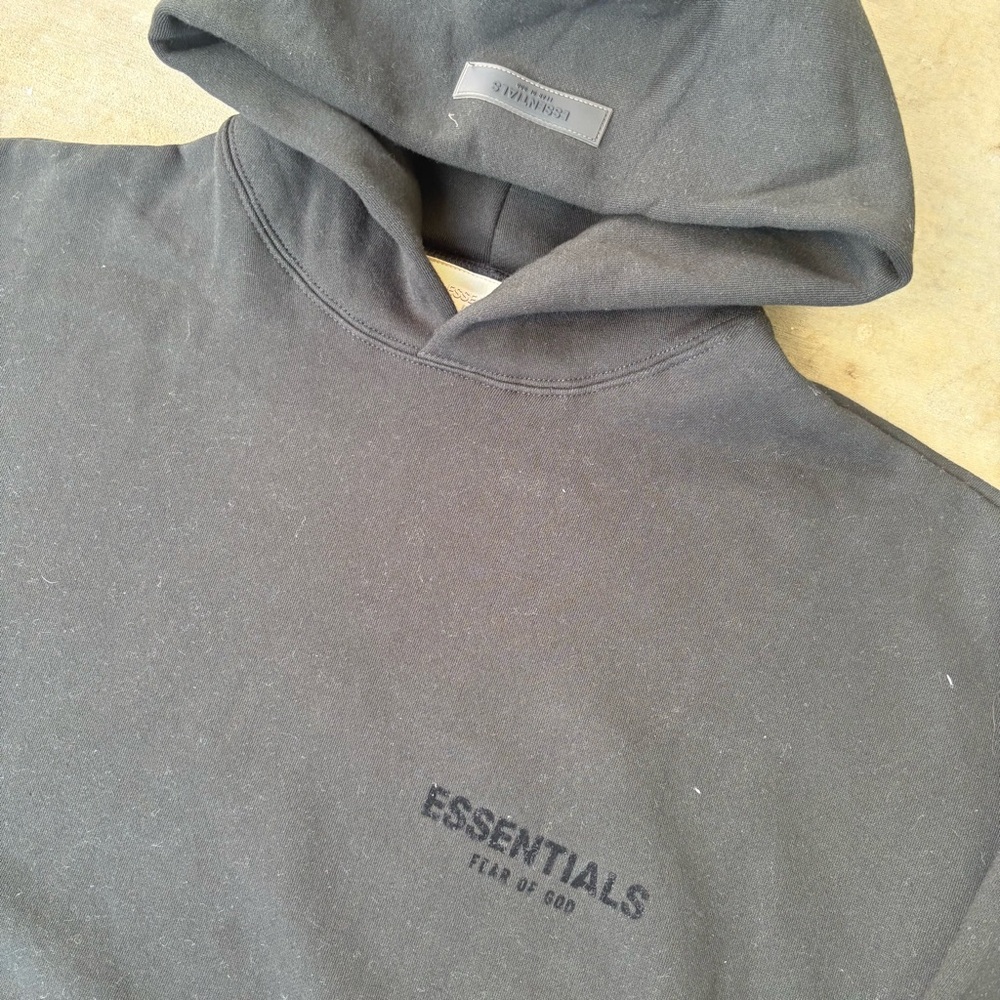 Essentials black Hoodie - Picture 2 of 4